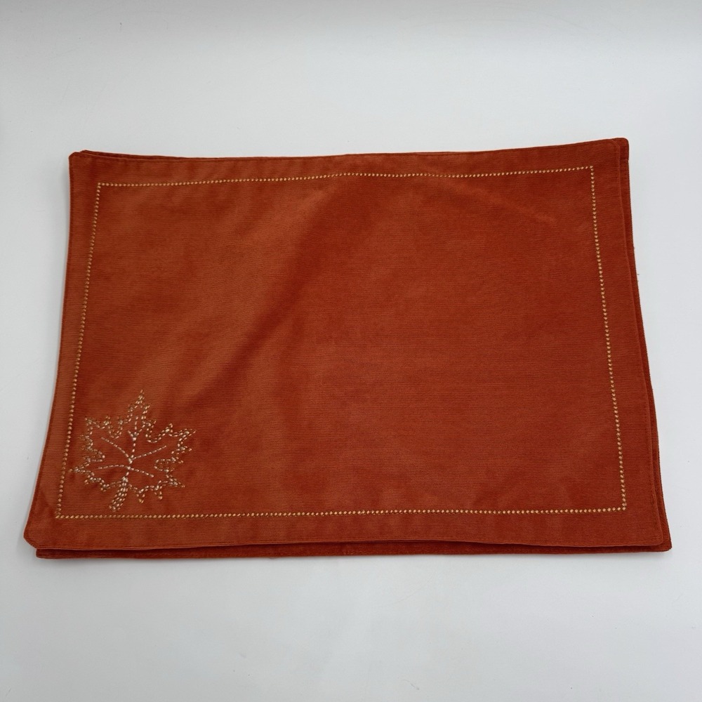 Cynthia Rowley Set of 4 Orange Fall Placemats Embroidered Leaf 13.5x19